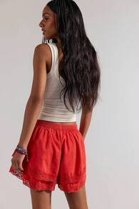 Womens Layered Ruffle Bloomers Elastic Waist Solid Color Shorts Summer Mini Shorts Red Polyester with Floral Lace Trim Frilly Lolita Shorts - Rojo - Ver 2