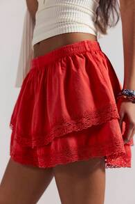 Womens Layered Ruffle Bloomers Elastic Waist Solid Color Shorts Summer Mini Shorts Red Polyester with Floral Lace Trim Frilly Lolita Shorts - Rojo - Ver 4