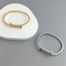 Pulsera de acero inoxidable chapada en oro de 18K con incrustaciones de circonita, pulsera impermeable de alta calidad para parejas, regalo para esposa. - Dorado - Ver 2