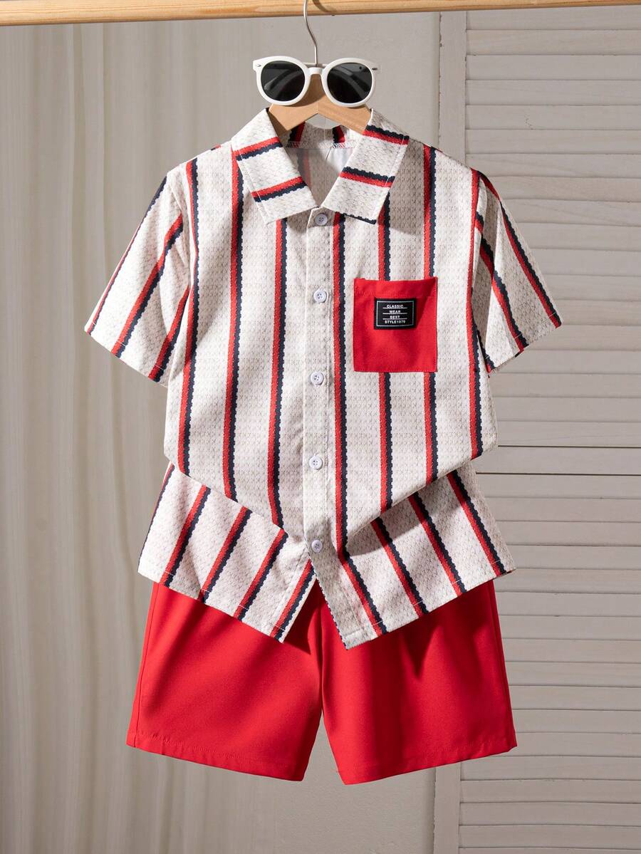 2pcs/Set Boys' Casual Striped Print Pattern Decorated Patch Short Sleeve Top And Solid Color Faux Drawstring Shorts, Spring/Summer - Red - View 1