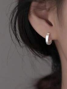 1 par de pendientes de aro mate, pendientes de pareja minimalistas de lujo con textura, color plateado - Plateado - Ver 3