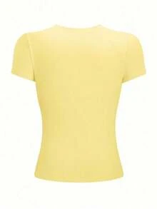 Women's Graphic Print T-Shirt Blouse, Casual Style, Love Print, Couples, Heart, February, Regular Fit, Soft Material, Crew Neck, Short Sleeves, Everyday Wear, Day Or Night, Street Style, Home, Comfortable, Cool, Lightweight, Modern, Youthful, Urban Aesthetic, Spring, Summer, Beach, Heat, Y2K, Feminine, Religious Phrase, God's Timing Is Perfect, Christian Lettering, Heart - 黃色帶黑色 - 查看 2