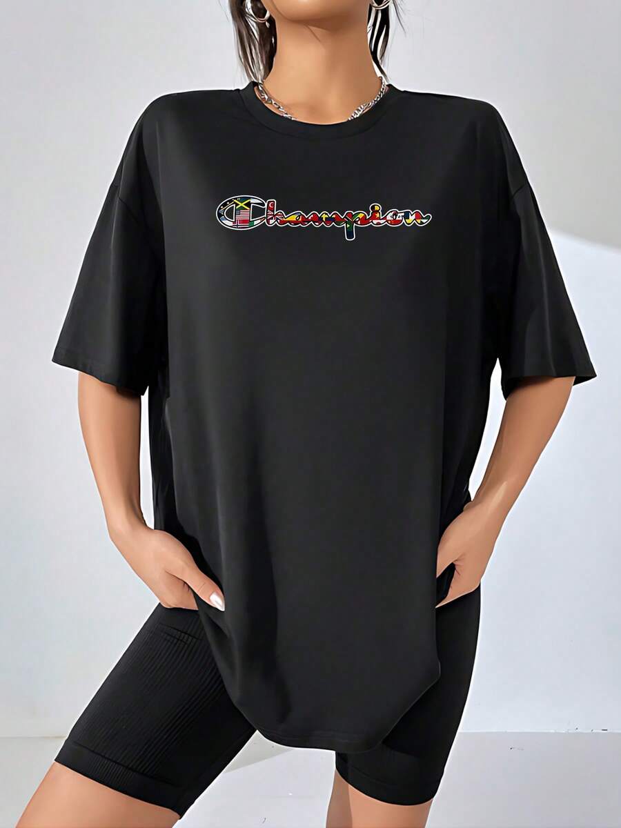 La bandera del campeón representa la unidad global y la diversidad a través de la celebración de múltiples identidades nacionales en un solo emblema icónico camiseta de mujer transpirable cómoda y suave para uso diario regalo perfecto para ella camiseta de verano para mujer cómoda y moderna con logo especial para el día a día. - Negro - Ver 1