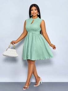Vestido de mujer de talla grande de unicolor, estilo casual y suelto, con cuello alto, abierto por delante, sin mangas, con lazo en la cintura.Vestido elegante y casual para uso diario y salidas.Nuevo estilo de verano. - Verde - Ver 5