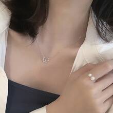 1 chiếc dây chuyền hợp kim đính đá hình bướm rỗng cho nữ - Bạc - Xem 2