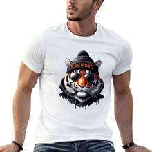 Camiseta de la mascota del equipo estatal de fútbol americano "Cincinnati Tiger Head" con gafas de sol y gorro, de manga corta, estilo oversized, de algodón grueso clásico, con estampado gráfico, top casual de manga corta para mujer. - Blanco - Ver 3