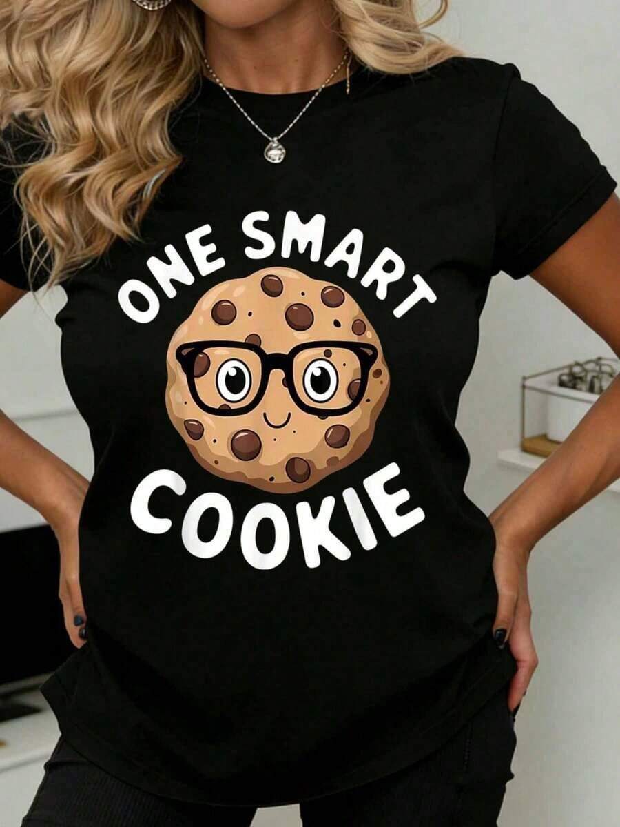 Camiseta gráfica divertida de One Smart Cookie con un diseño de una linda galleta con chispas de chocolate usando gafas, ideal para uso casual y activo, adecuada para el uso diario y ocasiones divertidas, perfecta para regalos de cumpleaños o atuendos con un toque de humor, ideal para actividades de ocio y deportivas. - Negro - Ver 1