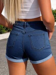 Quần short denim màu xanh hải quân cổ điển với thiết kế ống đứng, độ co giãn vừa phải ôm sát cơ thể, cài nút, mang đến phong cách thường ngày giản dị và thời trang. - Rửa tối - Xem 3