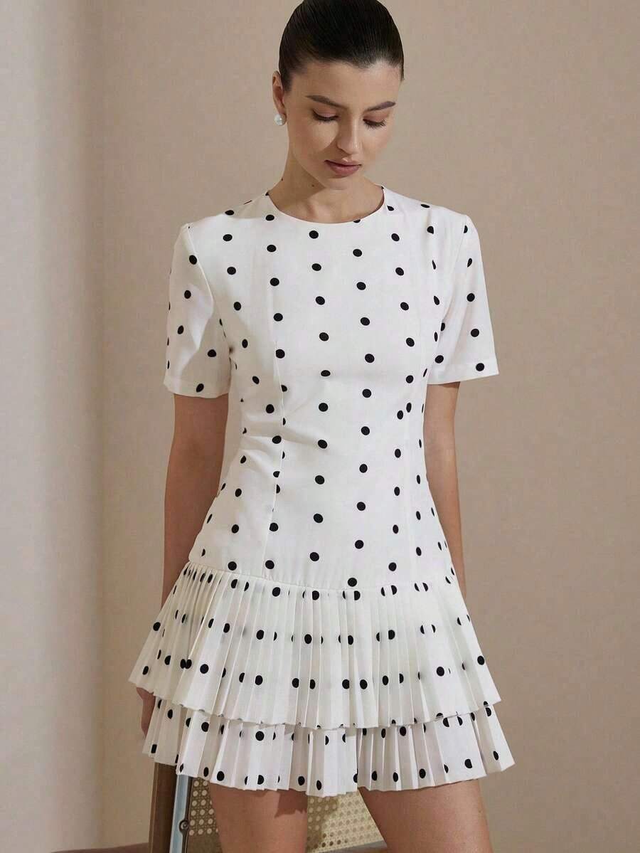 Versatile Casual Dress For Women With Round Neck, Fitted Waist, Short Sleeves, Black And White Polka Dot Print, Layered Ruffle Hem And Matching Silhouette - 白色 - 查看 1