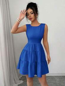 Vestido midi elegante para mujer de unicolor con cintura ajustada, sin mangas, con decoración de cadena y lazo - azul real - Ver 3