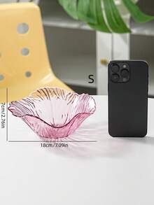 1个优雅花瓣造型高脚托盘，采用粉色PET材质，经久耐用，适合盛放零食、糖果、水果、坚果——是家居客厅装饰、婚礼和派对的理想之选。 - 粉色 - 查看 6