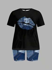 Local Store, A Women's Short-Sleeve Tee With A Retro American Style, Relaxed Fit, And Printed Design (Pants Are For Styling Suggestions Only). This Simple Yet Stylish Piece Features A Tropical-Themed Printed Letter Pattern, Making It A Must-Have For Creating A Laid-Back Holiday Look, Perfect For Occasions Like Labor Day And Mexican Independence Day. - 黑色 - 查看 2