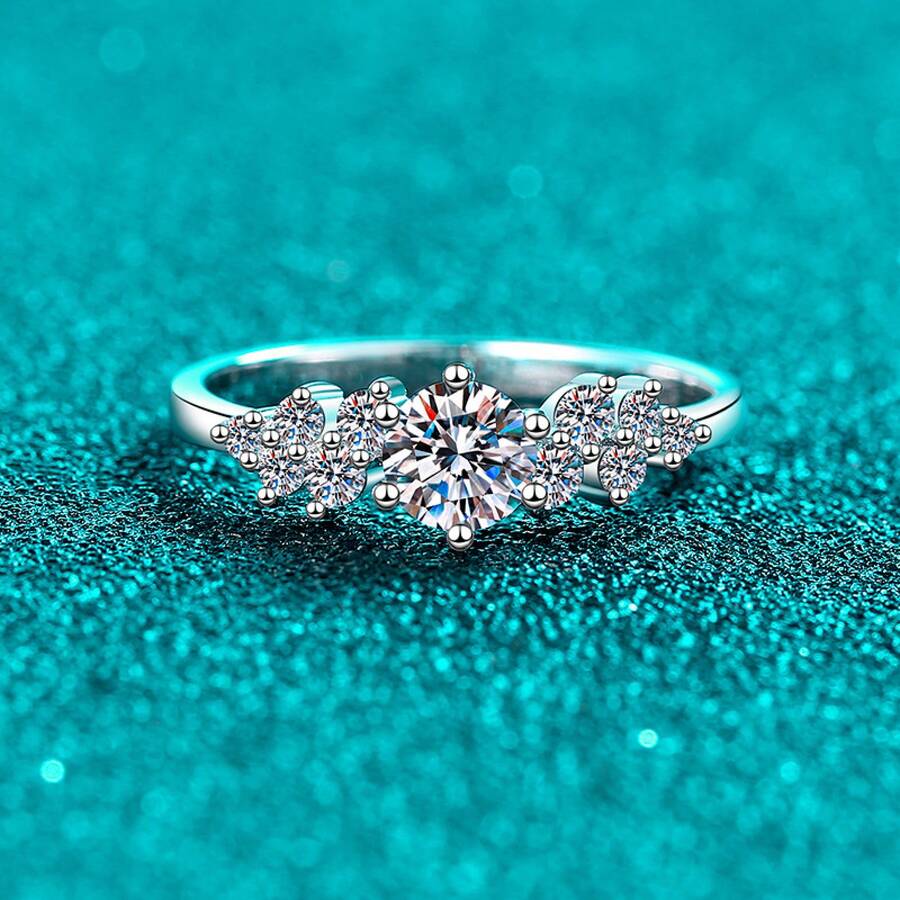 Swaro Anillo de plata de ley S925 con moissanita para mujer, exquisito y compacto, adecuado para uso diario, sencillo y versátil, perfecto como regalo para las fiestas.Diamante sintético Moissanita, pasa detector de diamantes