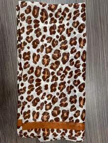 1 Buah Syal Persegi Motif Leopard, Bandana Lembut untuk Dekorasi Rambut, Perlindungan Matahari di Luar Ruangan - MultiWarna - View 3