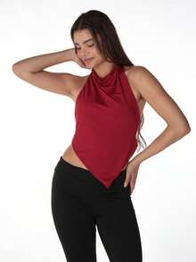 Áo croptop bất đối xứng cổ yếm dành cho nữ – Kiểu dáng hở lưng gợi cảm, thích hợp cho những buổi tối đi chơi và đến câu lạc bộ. - Màu Đỏ Sâu - Xem 2
