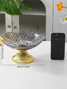 1个优雅花瓣造型托盘，灰色PET材质，金色花茎，经久耐用，适合盛放零食、糖果、水果、坚果——是家居客厅装饰、婚礼和派对的理想之选。 - 灰色 - 查看 14