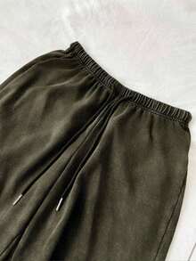Pantalones de chándal de pierna recta y cintura baja para mujer, apropiados para el verano, con efecto lavado - Verde militar - Ver 5