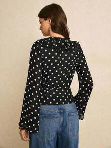 Blusa de mujer de manga larga con cuello en V profundo y estampado de lunares en contraste - Negro - Ver 6