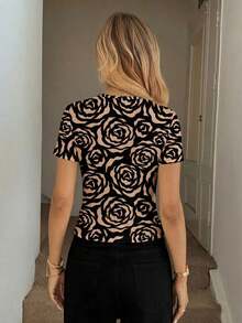 Camiseta de manga corta de corte slim con cuello redondo para mujer, de estilo casual, minimalista, retro y elegante, con estampado de lunares en blanco y negro, adecuada para la playa, vacaciones y uso veraniego - Multicolor 2 - Ver 3