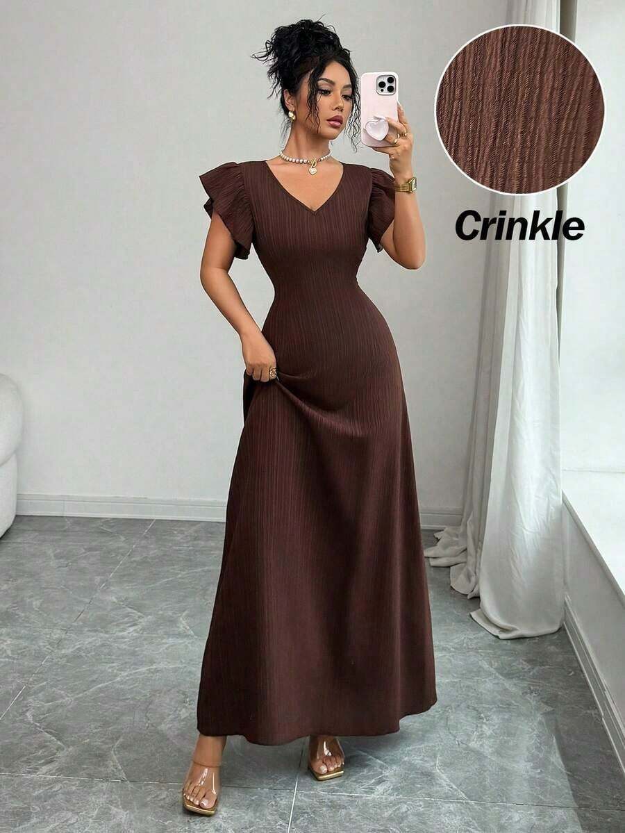 Vestido de mujer de unicolor con cuello en V, mangas cortas y cintura ceñida, de tela texturizada - Café integral - Ver 1