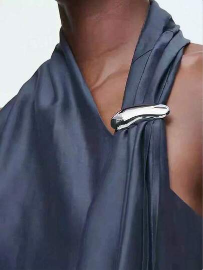 1pc Women's Minimalist Metallic Luster Brooch, Fashionable High-End Decoration For Waist-Cinching Dresses And Coats