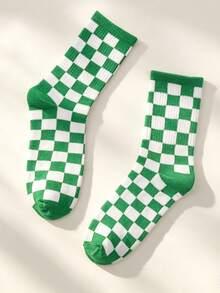 1 Pair Fashionable Green And White Plaid Pattern Mid-Calf Socks - Multicolor - View 7