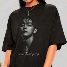 Camiseta de Kim Taehyung, Camiseta Inspirada en la Era Dorada, Regalo para Fans, Sudadera, Camiseta con Gráficos de Ídolos, Ropa Urbana con Estética Coreana, Prenda Unisex Imprescindible para Cada Guardarropa - Negro - Ver 10