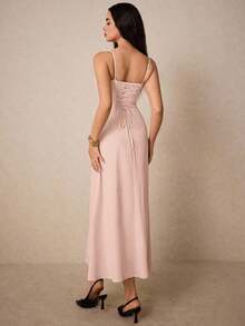 Vestido largo elegante de color crema con escote de corazón y detalles de volantes - perfecto para eventos formales, bodas de verano y citas románticas en la cena, vestimenta de mujeres para el Día de San Valentín, atuendos de mujeres amarillos, vestidos de mujeres en tonos pastel, vestidos elegantes para mujeres, vestidos de graduación blancos, vestidos de verano para mujeres, vestido de fiesta del té - Rosa Pálido - Ver 2