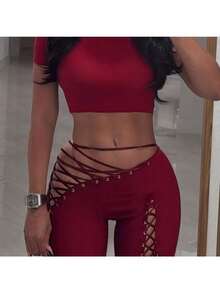 Conjunto casual de dos piezas color burdeos para mujer, con top corto y pantalón con detalle de cordones, perfecto para festivales o celebraciones de Año Nuevo. - Burdeos - Ver 7
