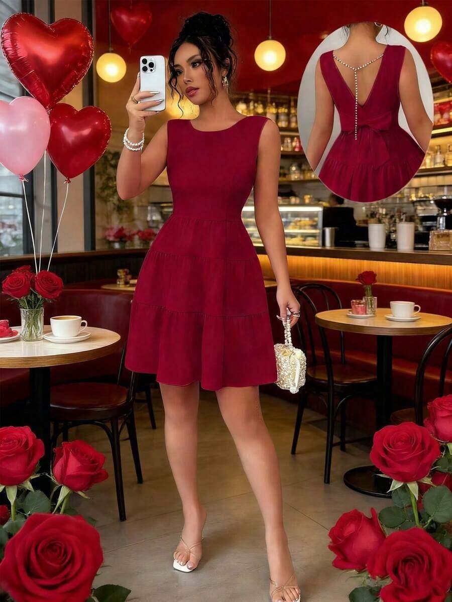Vestido midi elegante para mujer de unicolor con cintura ajustada, sin mangas, con decoración de cadena y lazo - Burdeos - Ver 1