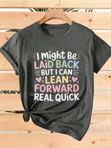 2026 Summer ELYSIAN WEAR Women's T-Shirt 180G, Casual Loose Fit, Crew Neck, Short Sleeve, Graphic Print With The Humorous Phrase "I May Be Laid-Back, But I Can Bend Forward Real Fast." Ideal For Everyday Wear, Comfortable And Soft, Made From A Cotton Blend, Suitable For Women Who Love Humor And Relaxed Style. Loose And Comfortable Graphic Tees. - 灰色 9 - 查看 7