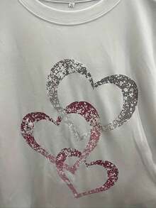 1 Breathable Summer T-Shirt With A Silver And Pink Heart Print. This Piece Features A Flat Print Design, With Rhinestones And Sequins For Decorative Purposes Only. Casual Short-Sleeved Crew Neck T-Shirt, Women's Clothing For Spring And Summer. 180g 100% Cotton - 白色 - 查看 7