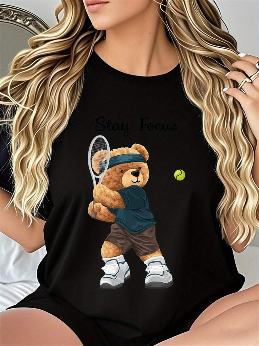 Women's Cute Tennis Bear Graphic T-Shirt - "Stay Focus" Fun Print, Breathable And Comfortable Short Sleeve T-Shirt, Perfect Gift For Sports Enthusiasts, Casual Crew Neck Top, Casual Wear | Playful Design | Comfortable - 黑色 - 查看 1