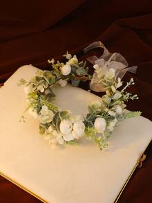 1pc White Faux Flower Wreath Headband, Princess Style Green Leaf Hair Hoop, Vacation Outfit Accessory, Bridal Flower Crown Decor,Hair Garland,Head Wreath - Green - View 4