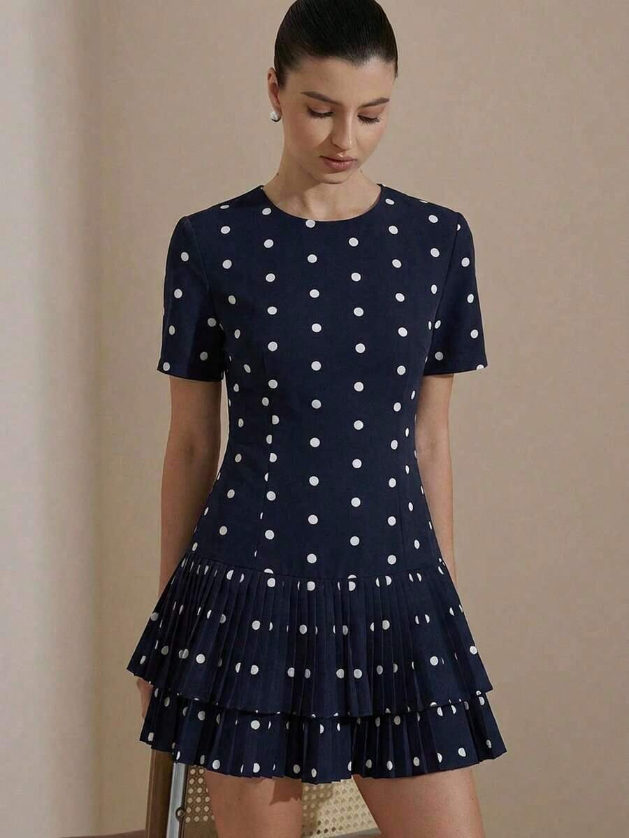 Vestido casual versátil para mujer con cuello redondo, cintura ceñida, manga corta, estampado de lunares en blanco y negro, dobladillo con volantes en capas y silueta a juego - Rojo - Ver 1