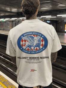 Fractyr Herren doppelseitig bedrucktes lockeres T-Shirt, "British Studio geflügelter Löwe" Muster T-Shirt, weißes Vintage gewaschenes Street Casual Top, weiches Kurzarm Rundhals Shirt, geeignet für urbanen und universitären Stil - Weiss - Übersicht 4