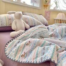 1pc Lace Trim Thin Quilt, Summer Quilt, Air Conditioning Quilt, Quilted Blanket, Cute Pastoral Style, Soft & Comfortable Lace Design, Bedding, Suitable For Dorm, Bedroom, Apartment, Applicable For Spring & Summer, Pillow Case Not Included - Mauve Purple - View 6