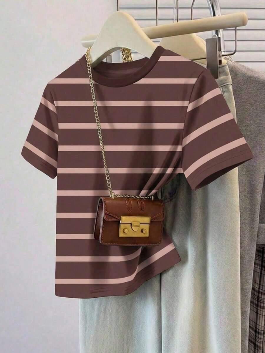 Frenchy Camiseta de manga corta holgada con cuello redondo, estilo asimétrico a rayas, minimalista y casual, versátil, adecuada para primavera/verano y temporada deportiva - Multicolor 13 - Ver 1