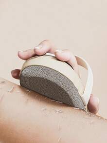 1 chiếc bàn chải tắm tẩy tế bào chết không gây đau, giúp loại bỏ tế bào chết trên da. - Nhiều màu - Xem 3