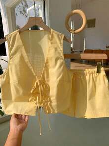 Conjunto casual de 2 piezas de top corto sin mangas con cordones delanteros y shorts para mujer en beige - Amarillo - Ver 4