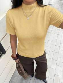 Blusa de punto de cuello alto de unicolor de manga corta para mujer, para todas las estaciones - amarillo ganso - Ver 1