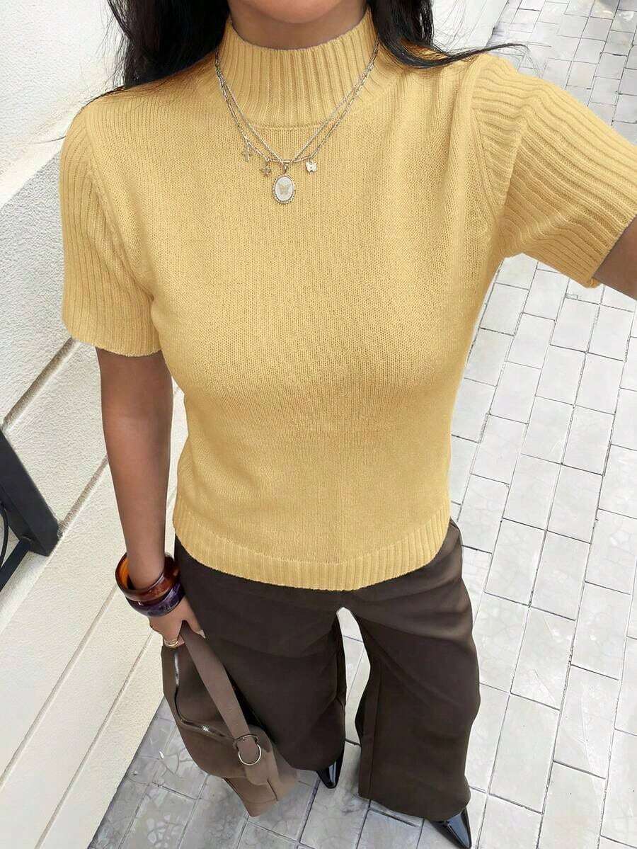 Blusa de punto de cuello alto de unicolor de manga corta para mujer, para todas las estaciones - amarillo ganso - Ver 1