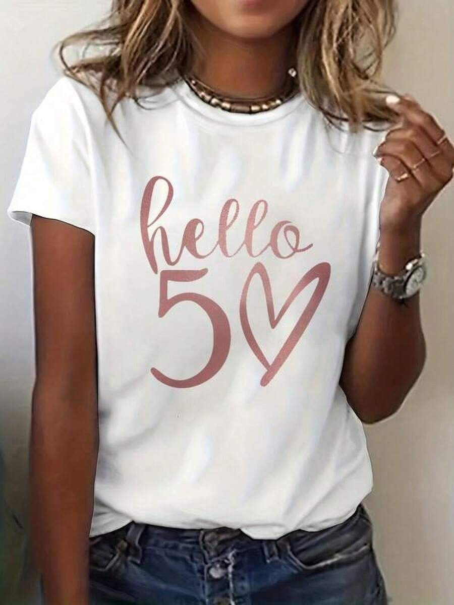 Camiseta gráfica de cumpleaños número 50 para mujer, con diseño de corazón, cuello redondo casual, mangas cortas, estampado de letras rosas, ropa de verano y primavera, camisetas para mujeres. - Negro - Ver 1