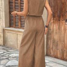 Fengyu Women's Clothing Store  Mono sin mangas de cuello en V para mujer con bolsillos, pierna ancha, tela texturizada, estilo vacacional - Marrón - Ver 3