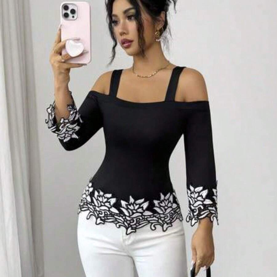 Women Blouses & Shirts - 黑色 - 查看 1