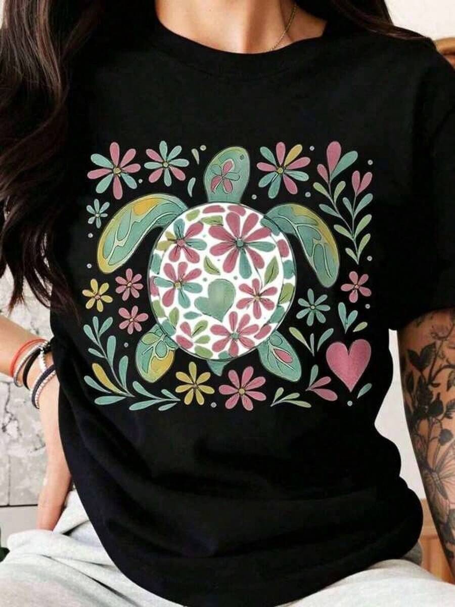 Camiseta unisex de manga corta, floralTortugaDiseñoMujeresCamisetaVeranoInformalRopaNaturalezaInspiradoGráficoTeeParaPlayaVacacionesYTodos los díasConjuntos de ropa2026VERANONUEVOPlayaConjuntos de ropaParaMujer, BlusasHermosoDeMujerplayerashombre, , , Dazymujer,romwehombres, bohochic,maestrasregalos,camisetaparaconjuntos de mujercon curvasparamu,y2k, - Negro - Ver 1