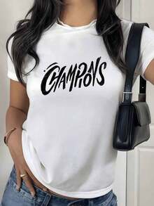 The Word "Champions" In Artistic Typography Symbolizes Overcoming Challenges, Strength, And Feminine Pride, Inspiring Confidence And A Dynamic Style. This Elegant And Comfortable Women's T-Shirt Is Perfect For Everyday Wear. - 白色的 - 查看 1