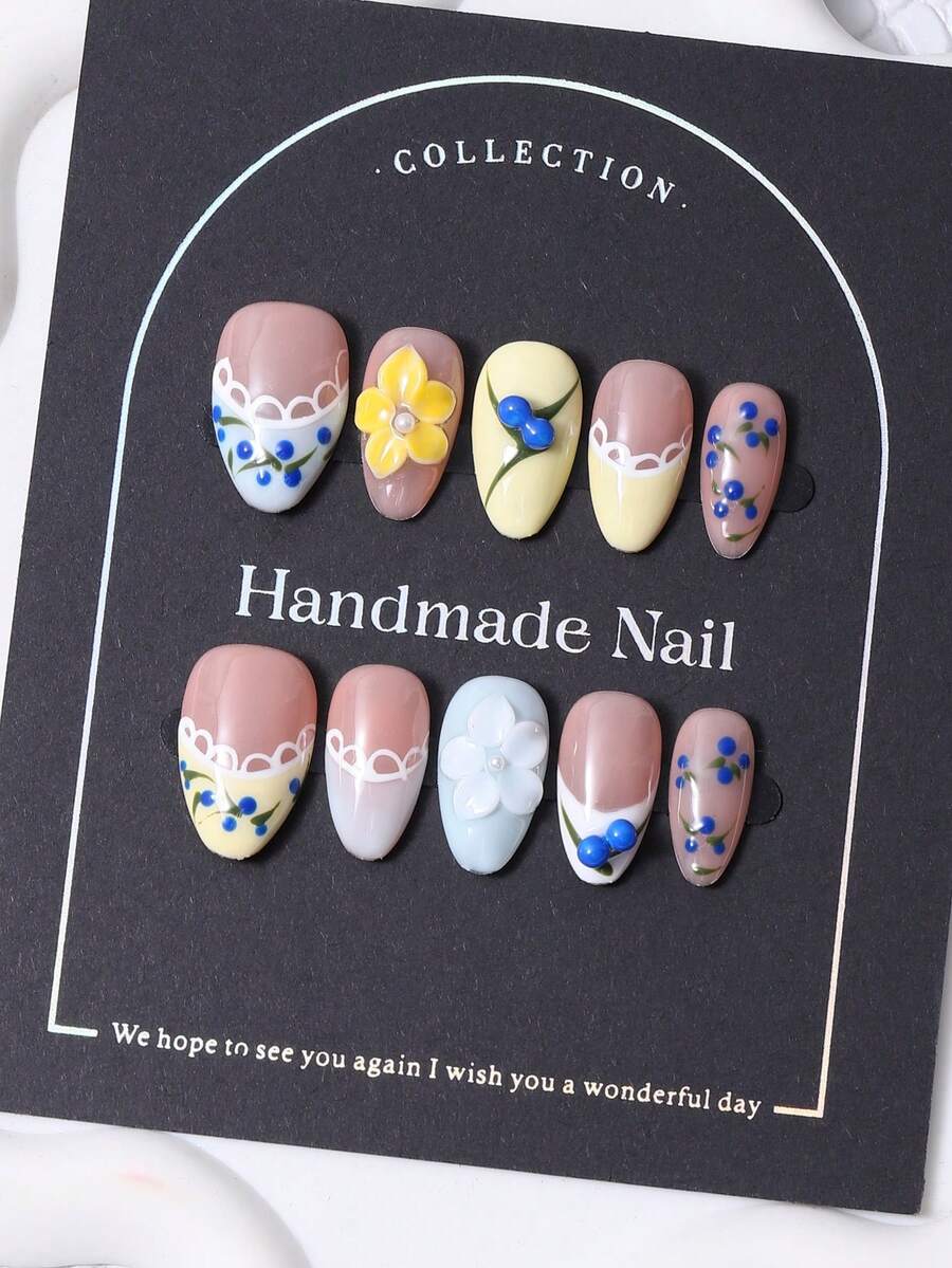 10pcs/Set Handmade Press On Short Almond Shaped Nail Caps In Y2K Multi Color French & 3D Engraved Blueberry Design With Hand Painted Lace Pattern. Comes With 1 Piece Of Jelly Gel And 1 Nail File. Ideal For Daily Use And Party Nail Care Supplies. - Multicolor - View 1