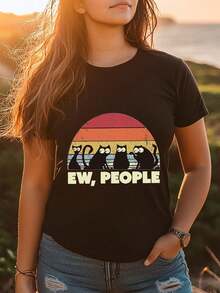 Camiseta de talla grande para mujer con estampado de gato negro - Diseño geométrico vintage, con texto EW,PEOPLE, cuello redondo informal, mangas cortas, cómoda para todas las estaciones, fácil de lavar, estilo casual divertido. | Diseño exquisito |   Suelto y cómodo |   Fácil de combinar | - Negro - Ver 7