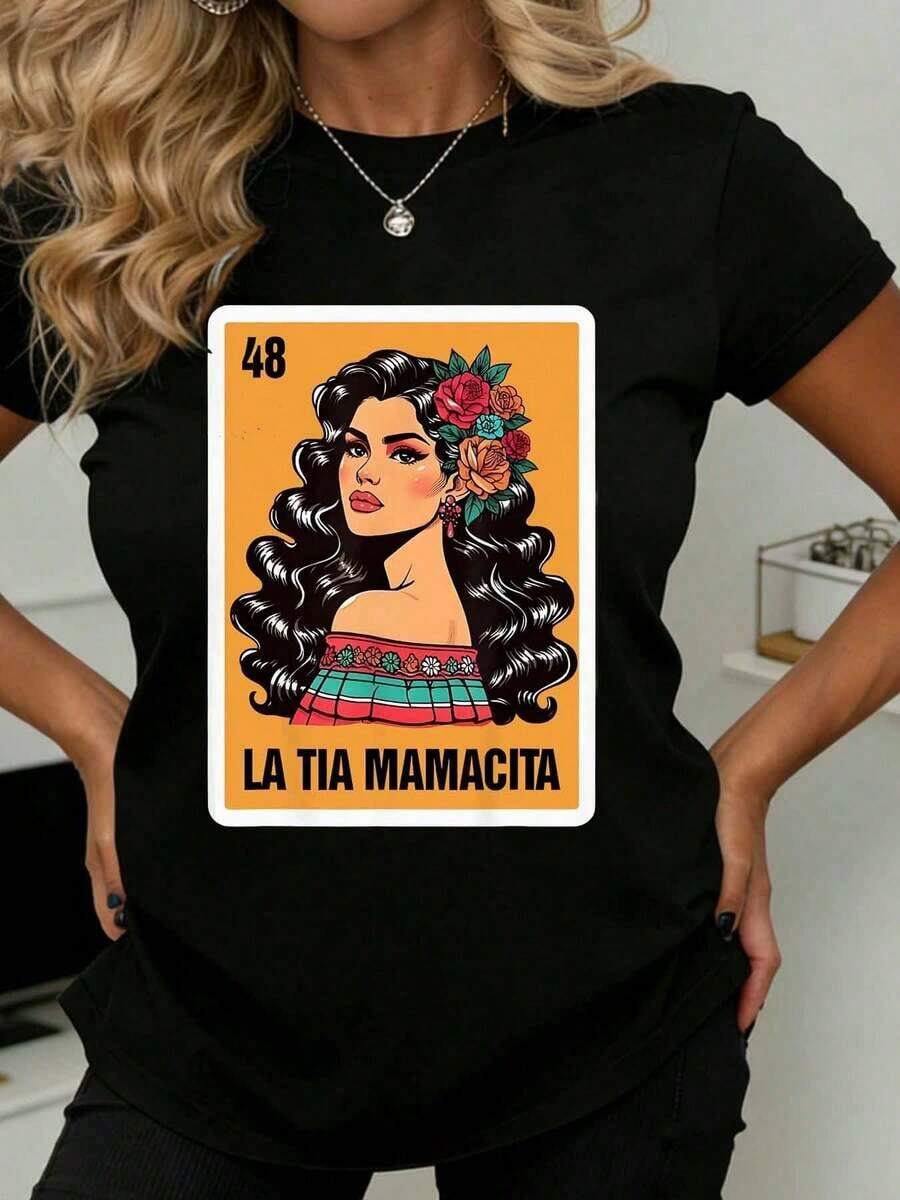 Camiseta de Diseño Inspirado en la Lotería Mexicana "La Tía Mamacita" con Mujer con Flores y Vestido Tradicional, Adecuada para Uso Casual y Deportivo - Negro - Ver 1